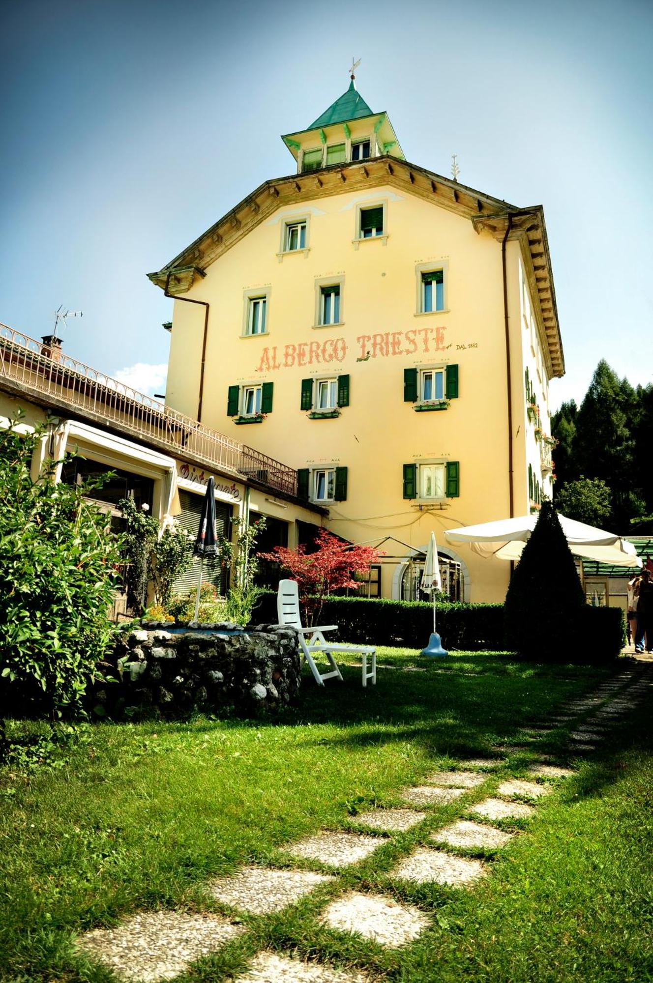 Albergo Trieste Lorenzago Di Cadore Exterior foto