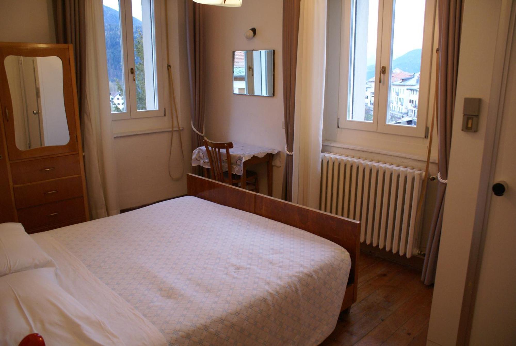 Albergo Trieste Lorenzago Di Cadore Exterior foto